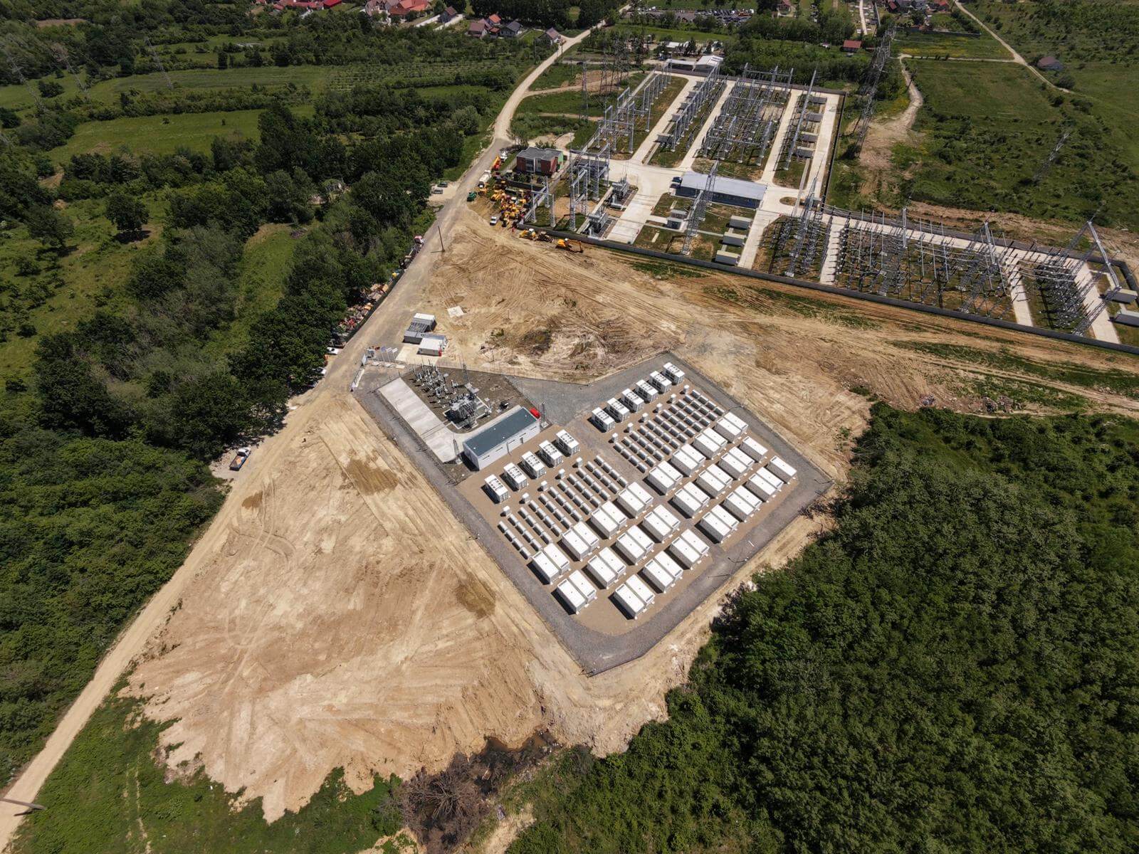 Simtel finalizează implementarea unuia dintre cele mai mari proiecte de stocare a energiei în baterii din România 1 WhatsApp Image 2026-05-29 at 09.42.55